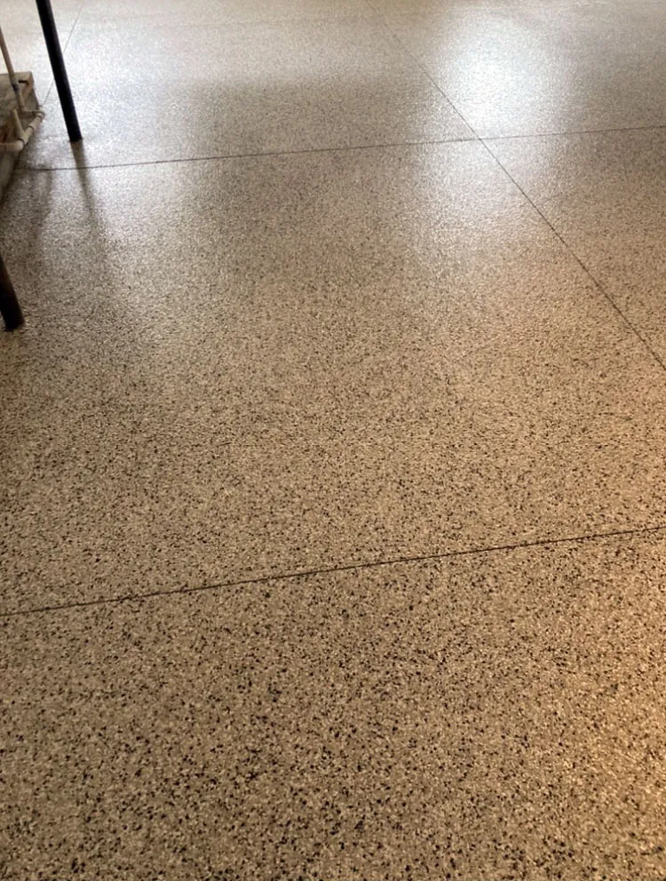 Tan flake epoxy garage floor