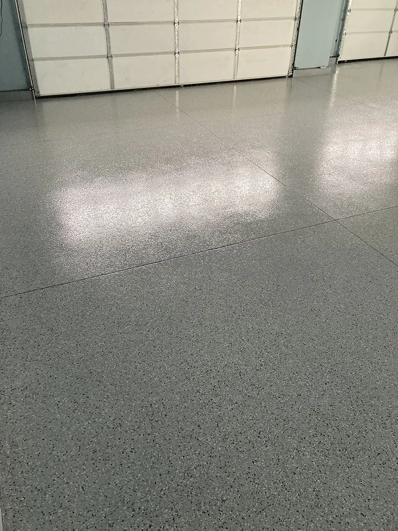Light gray flake epoxy garage floor